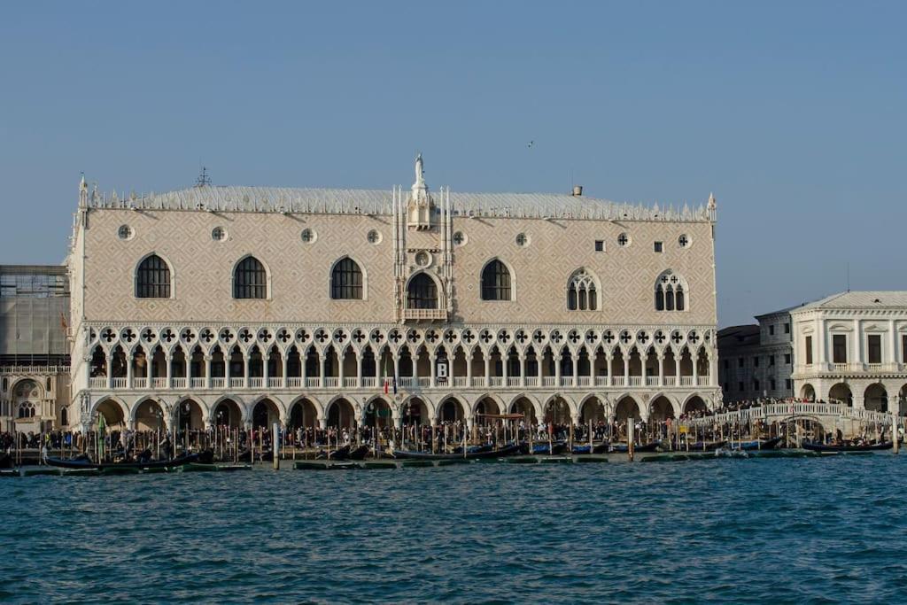 Ca' De Mezo Near San Marco Veneza Exterior foto